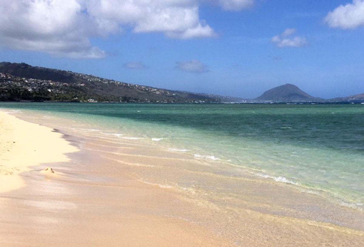 Kahala Beach is a destination for tourists who want to escape the crowds of Waikiki. Waikiki is a mainstream spot for tourists, making it overpopulated. Kahala Beach offers a quiet and serene environment making it easy to relax. It is also a popular spot among locals for paddling. 